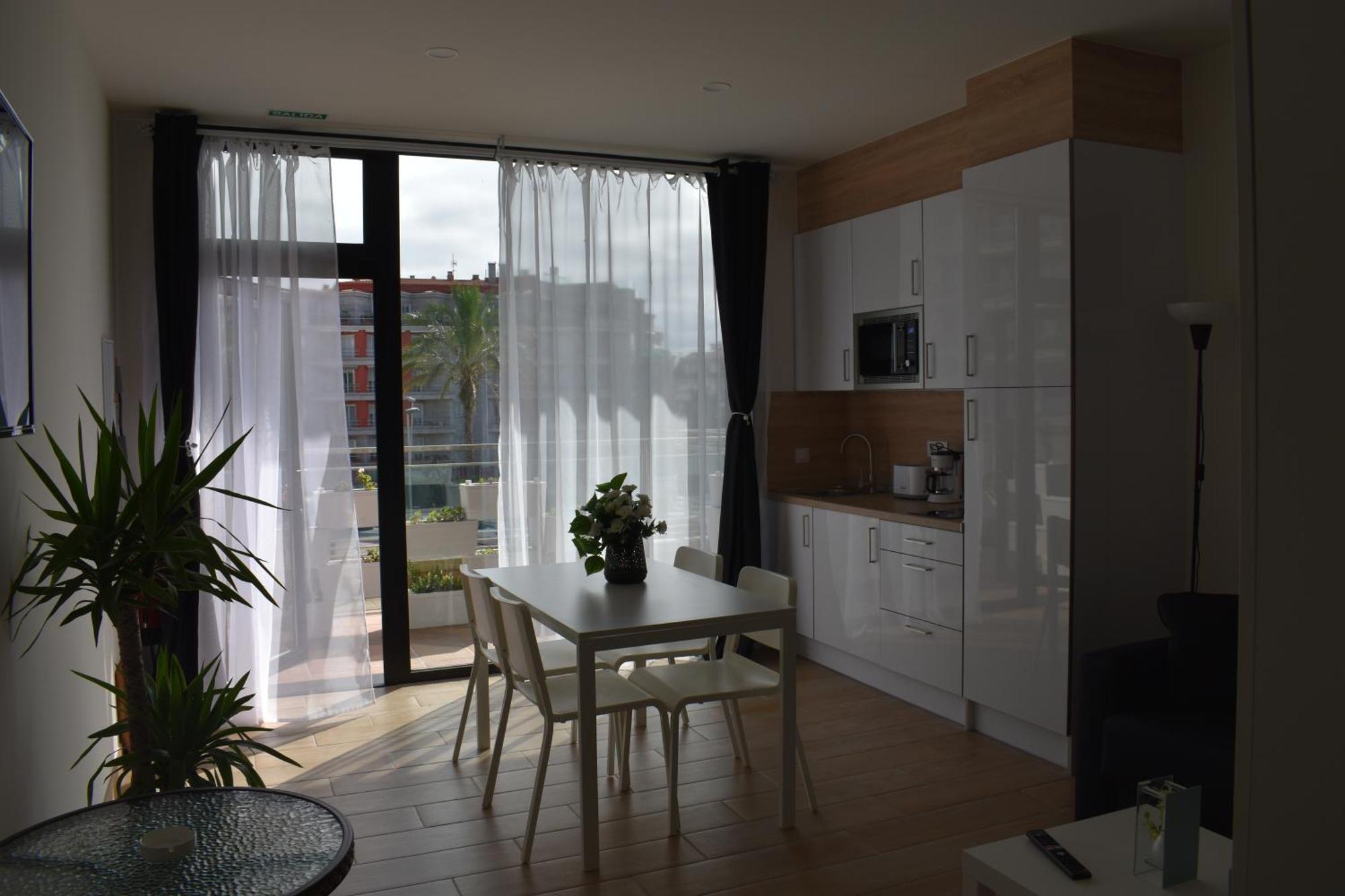 Apartamentos Silgar Plaza Санхенхо Экстерьер фото